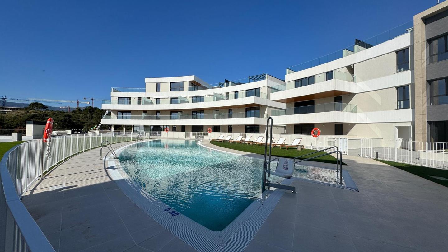 Apartment in Estepona - view 1