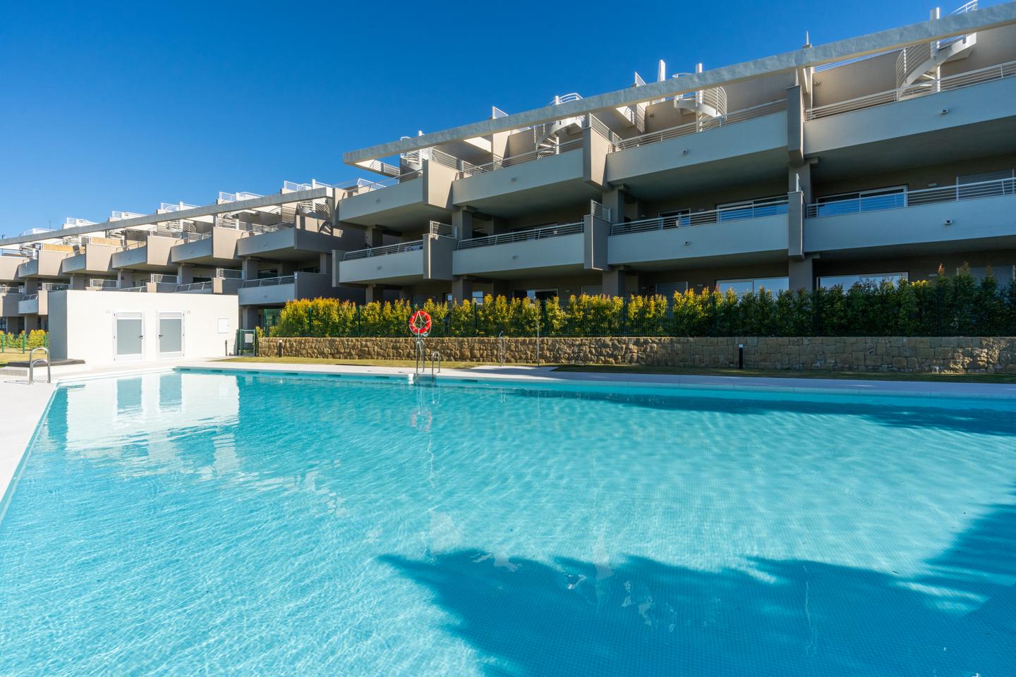 Apartment in Estepona - view 1