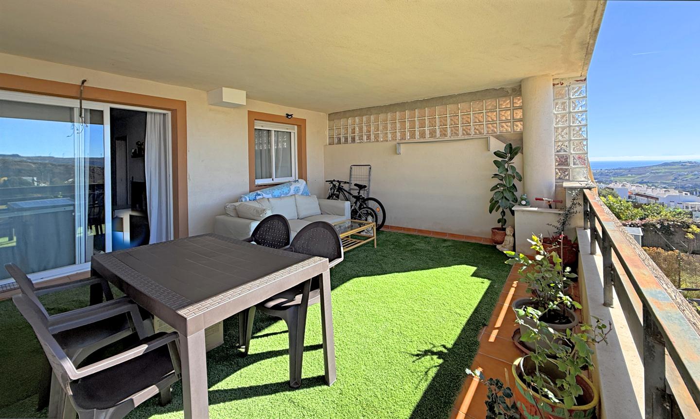 Apartment in Casares - view 1