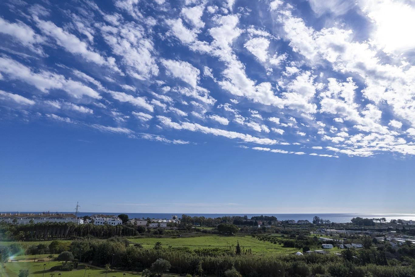 Penthouse in Estepona - view 1