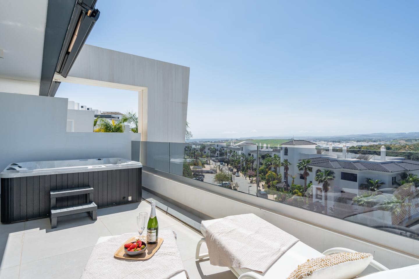 Apartment in Estepona - view 1