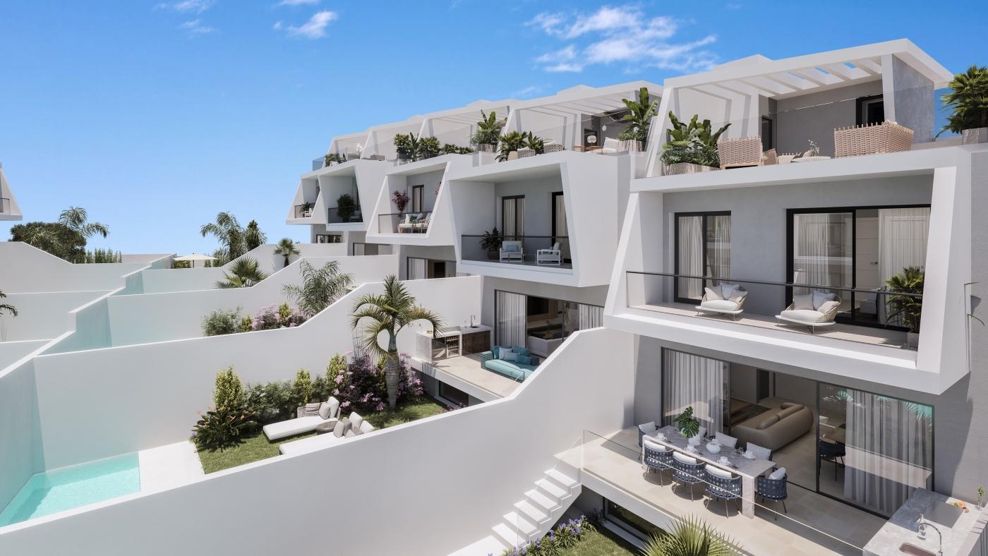 Villa in Estepona - view 1