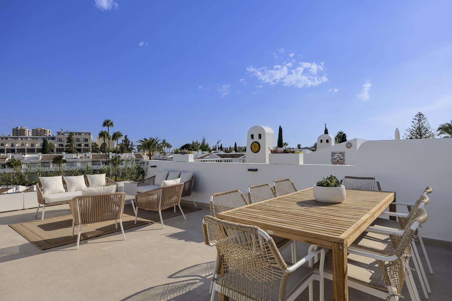 Penthouse in Nueva Andalucia - view 1