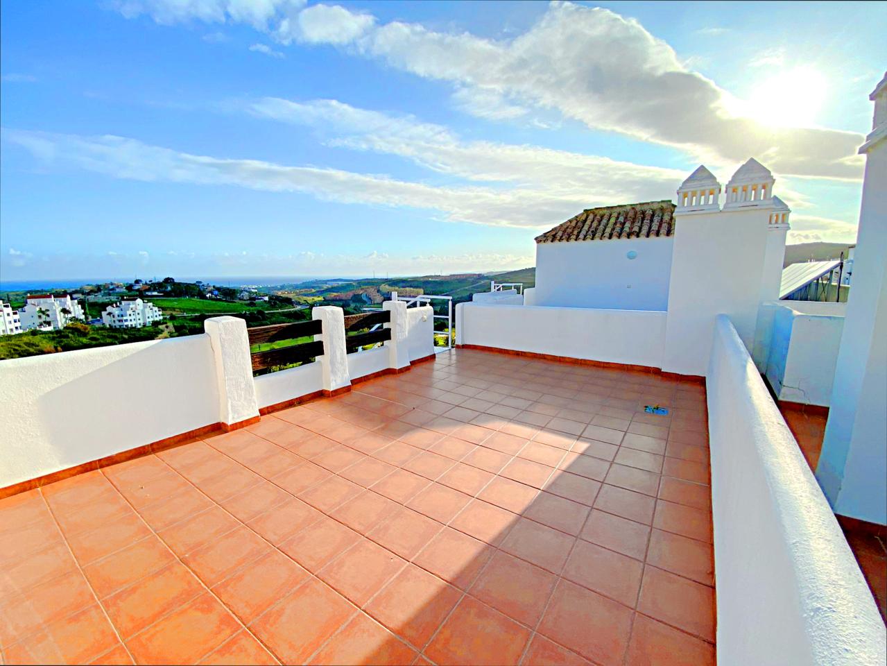 Penthouse in Estepona - view 1