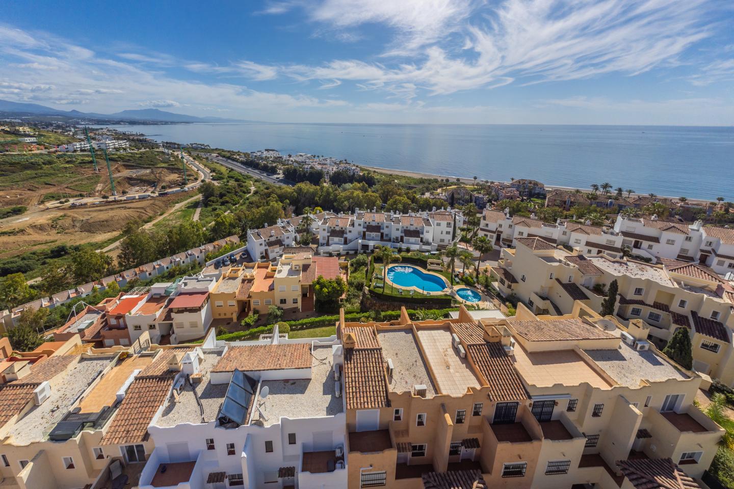 Penthouse in Casares de Arbas - view 1