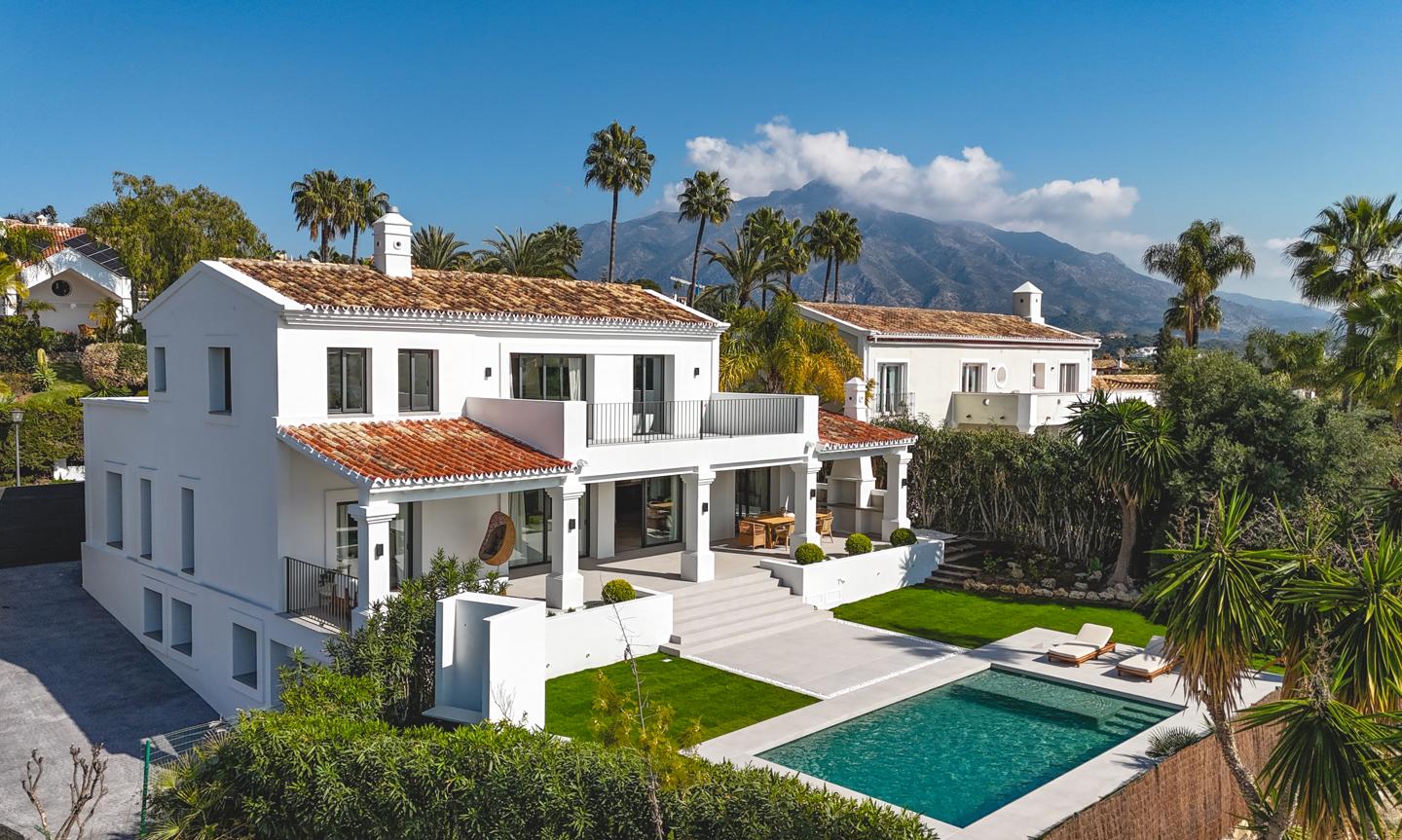 Villa in Marbella Del Este - view 1