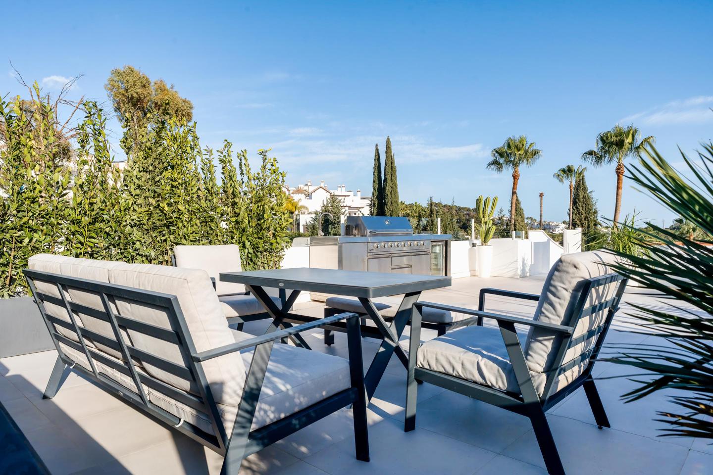 Penthouse in Lomas de la Quinta - view 1