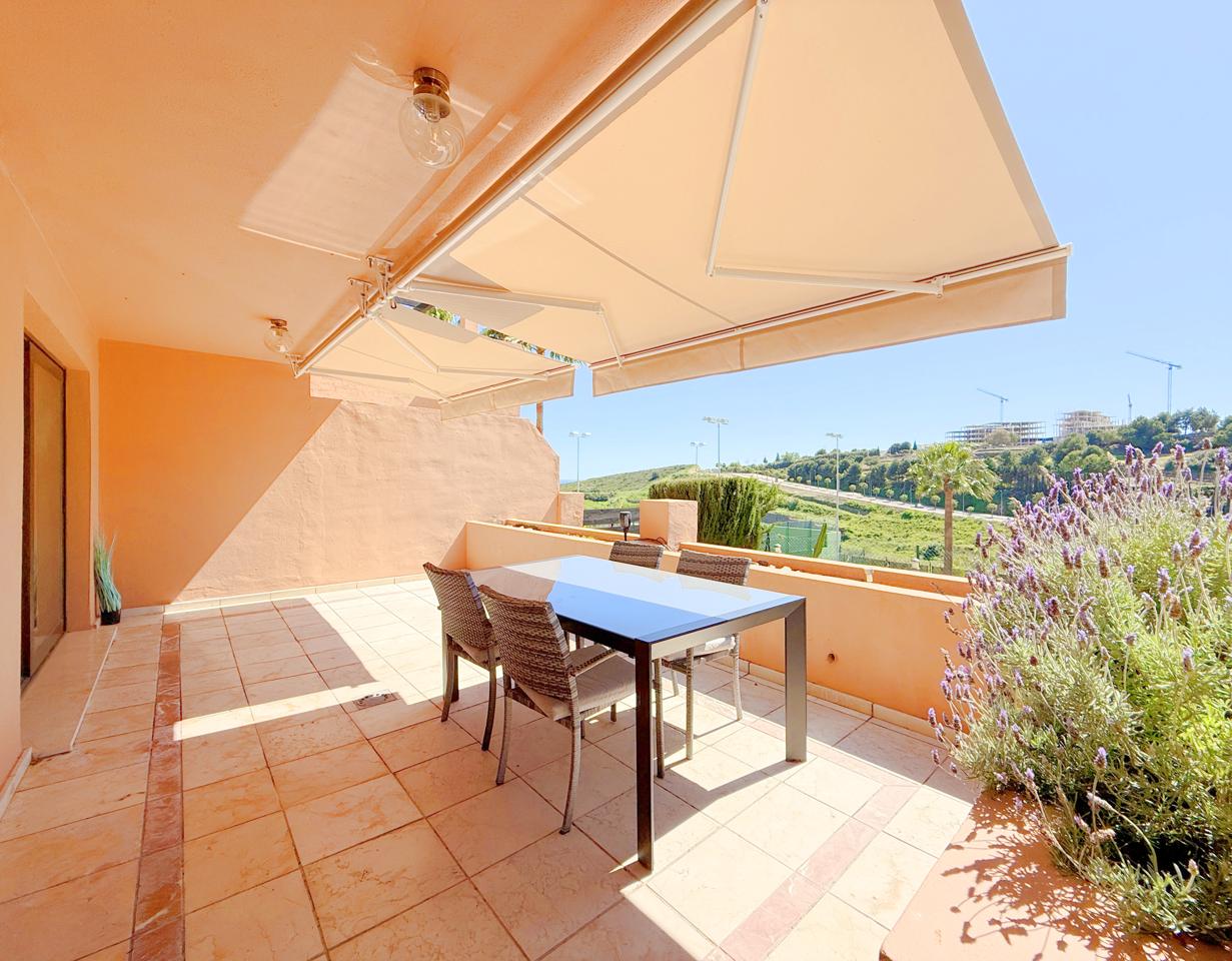 Apartment in Casares de Arbas - view 1