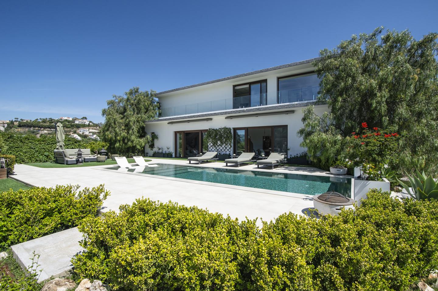Villa in Malaga - view 1