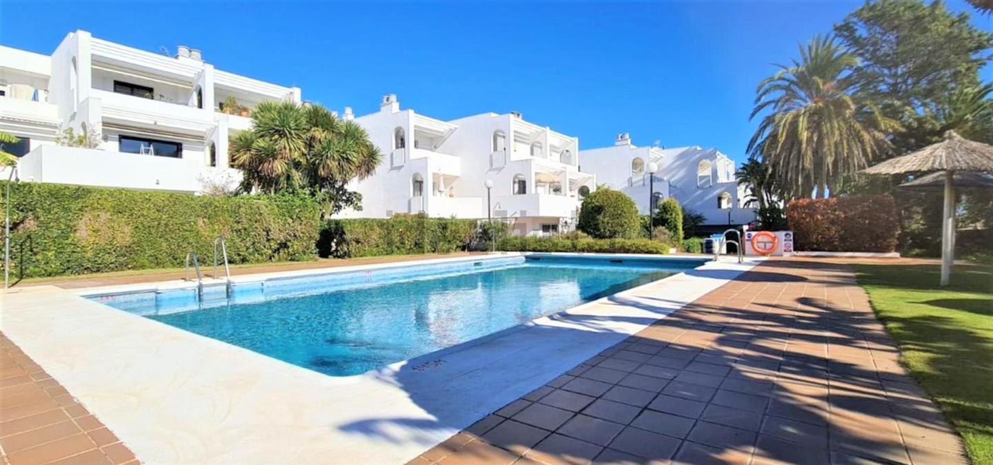 Apartment in Sotogrande - view 1