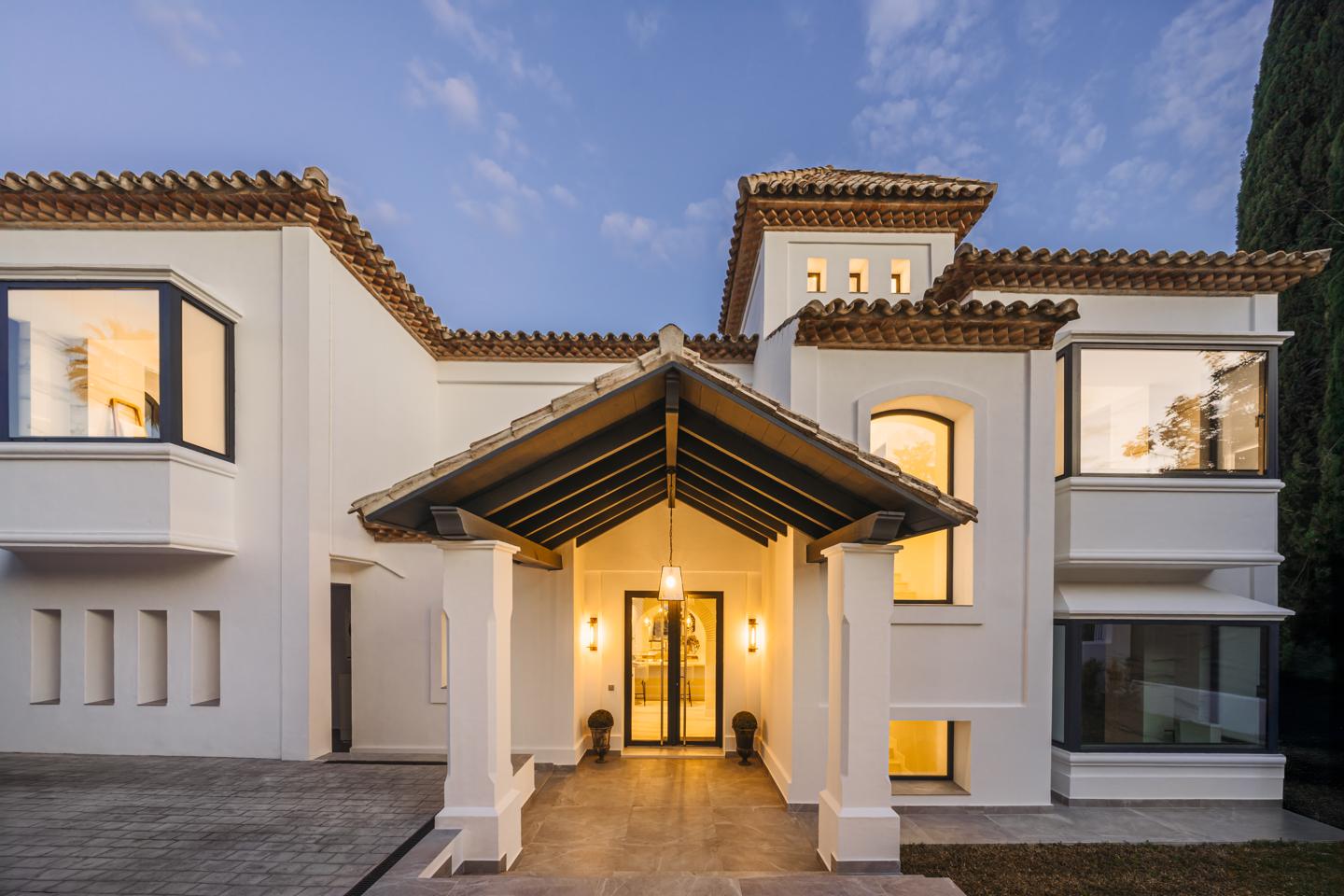 Villa in Marbella Del Este - view 1