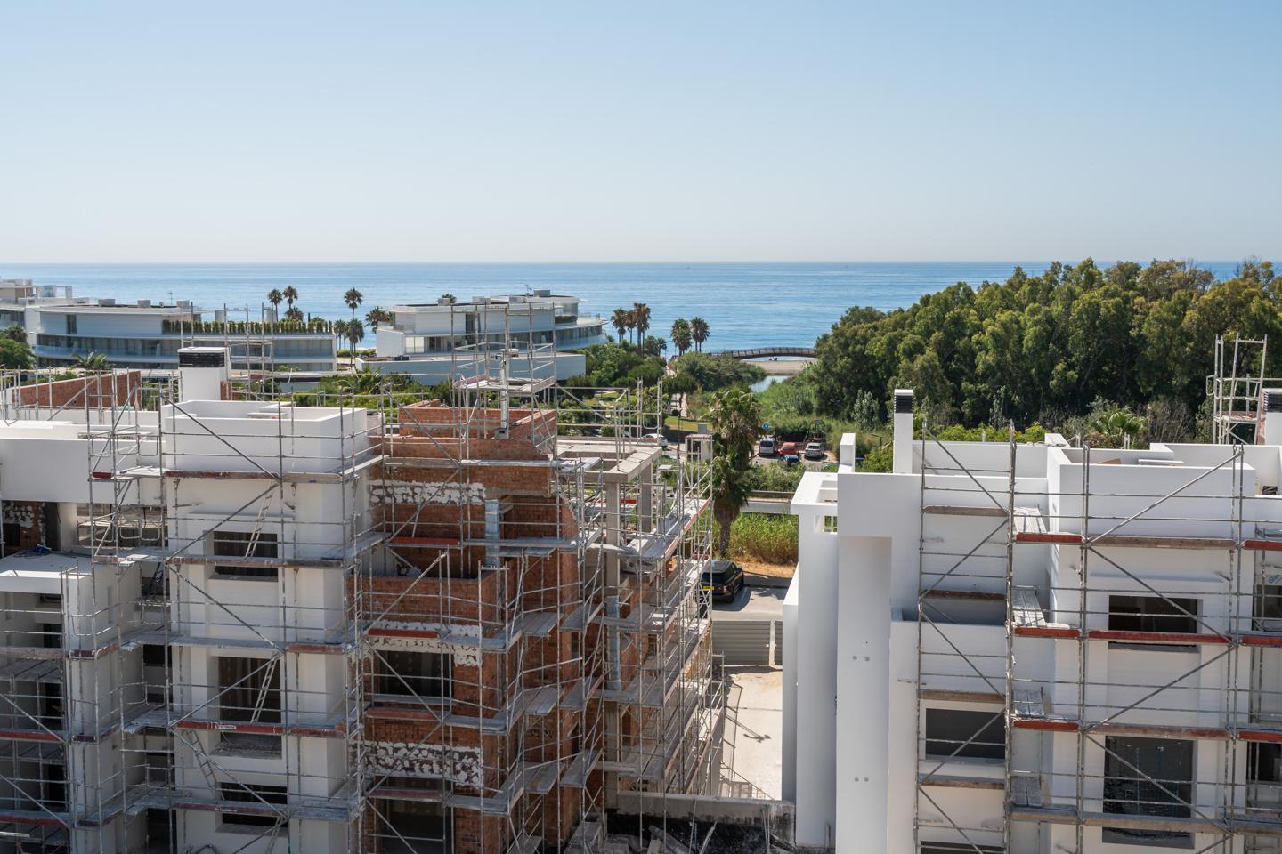 Penthouse in Estepona - view 1