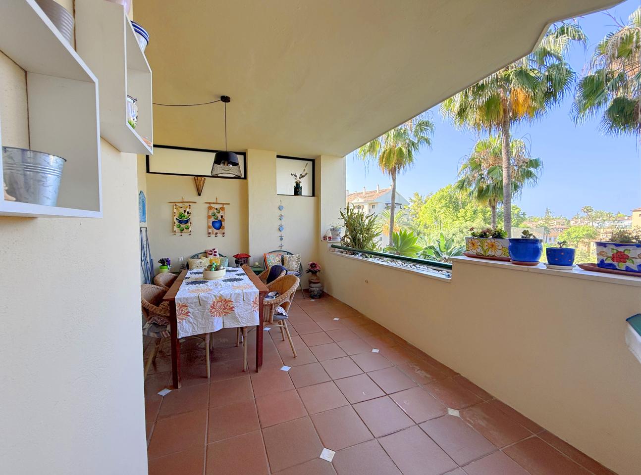 Apartment in San Pedro de Alcantara - view 1
