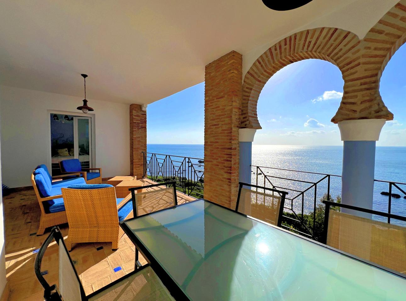 Penthouse in Casares de Arbas - view 1