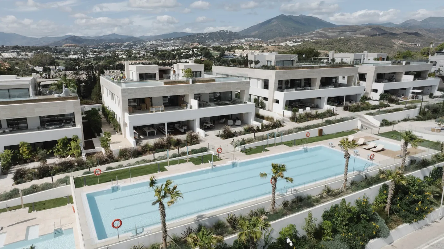 Apartment in Marbella Del Este - view 1