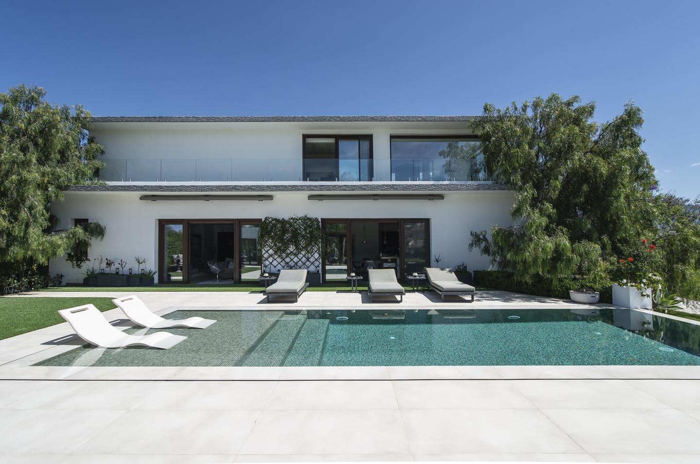 Villa in Malaga - view 1
