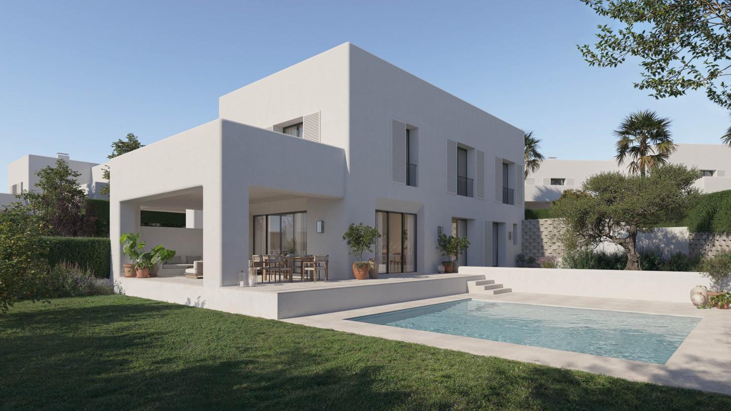 Villa in San Roque - view 1