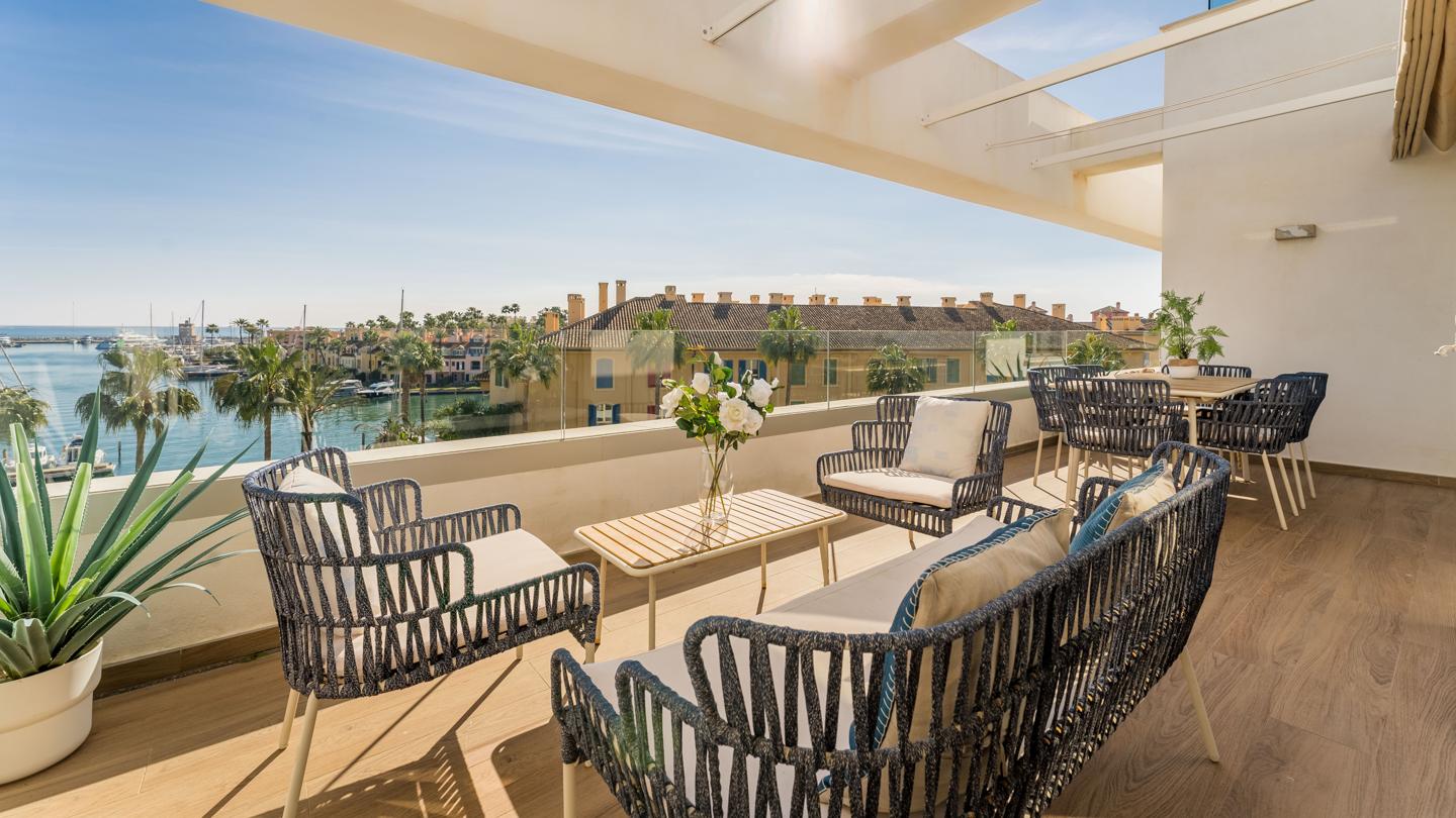 Penthouse in Sotogrande - view 1