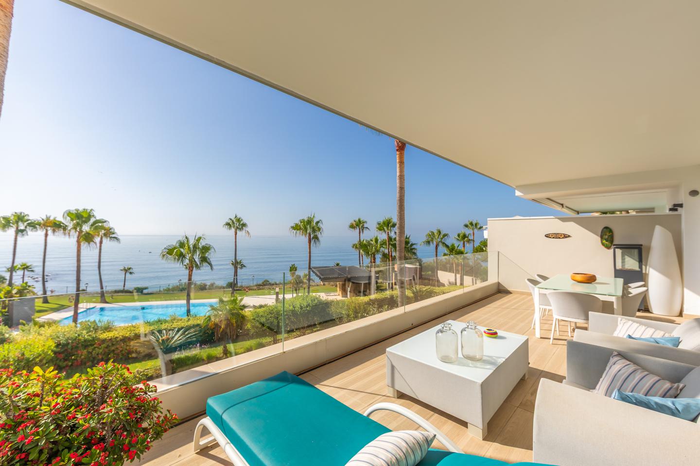 Apartment in Estepona - view 1