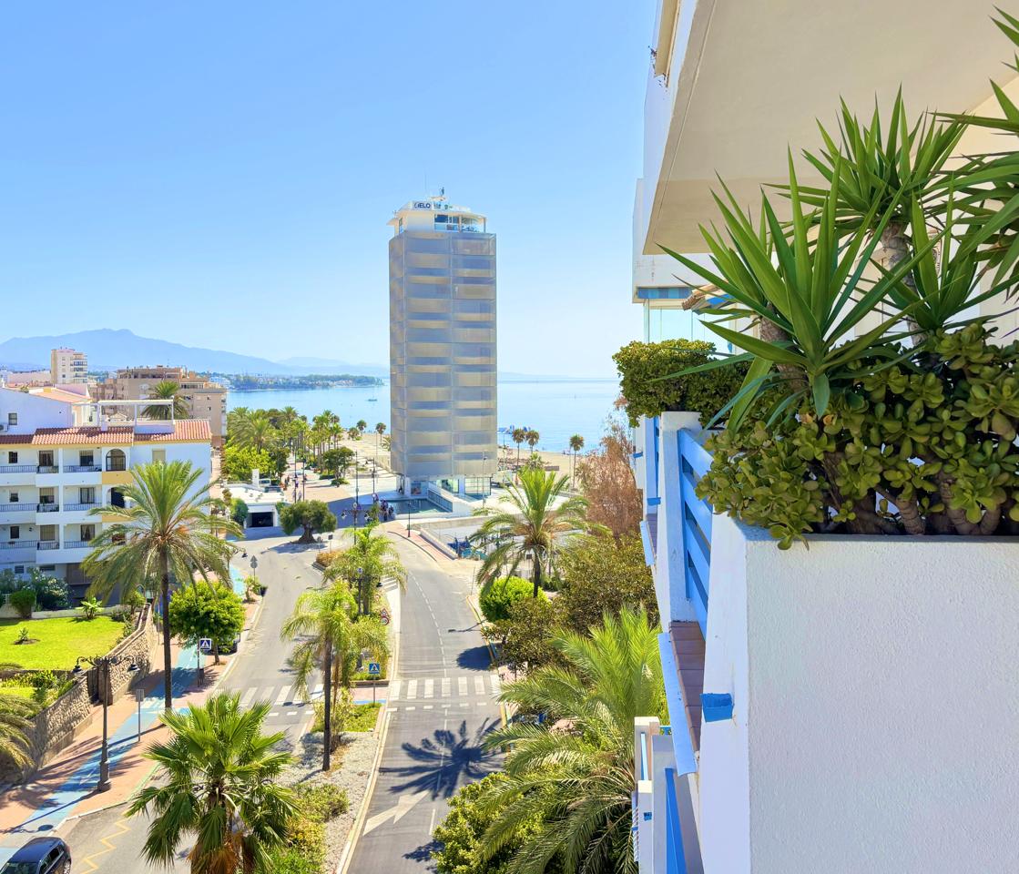 Apartment in Estepona - view 1