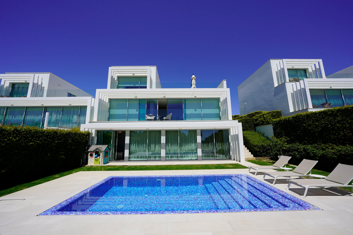 Villa in San Roque - view 1