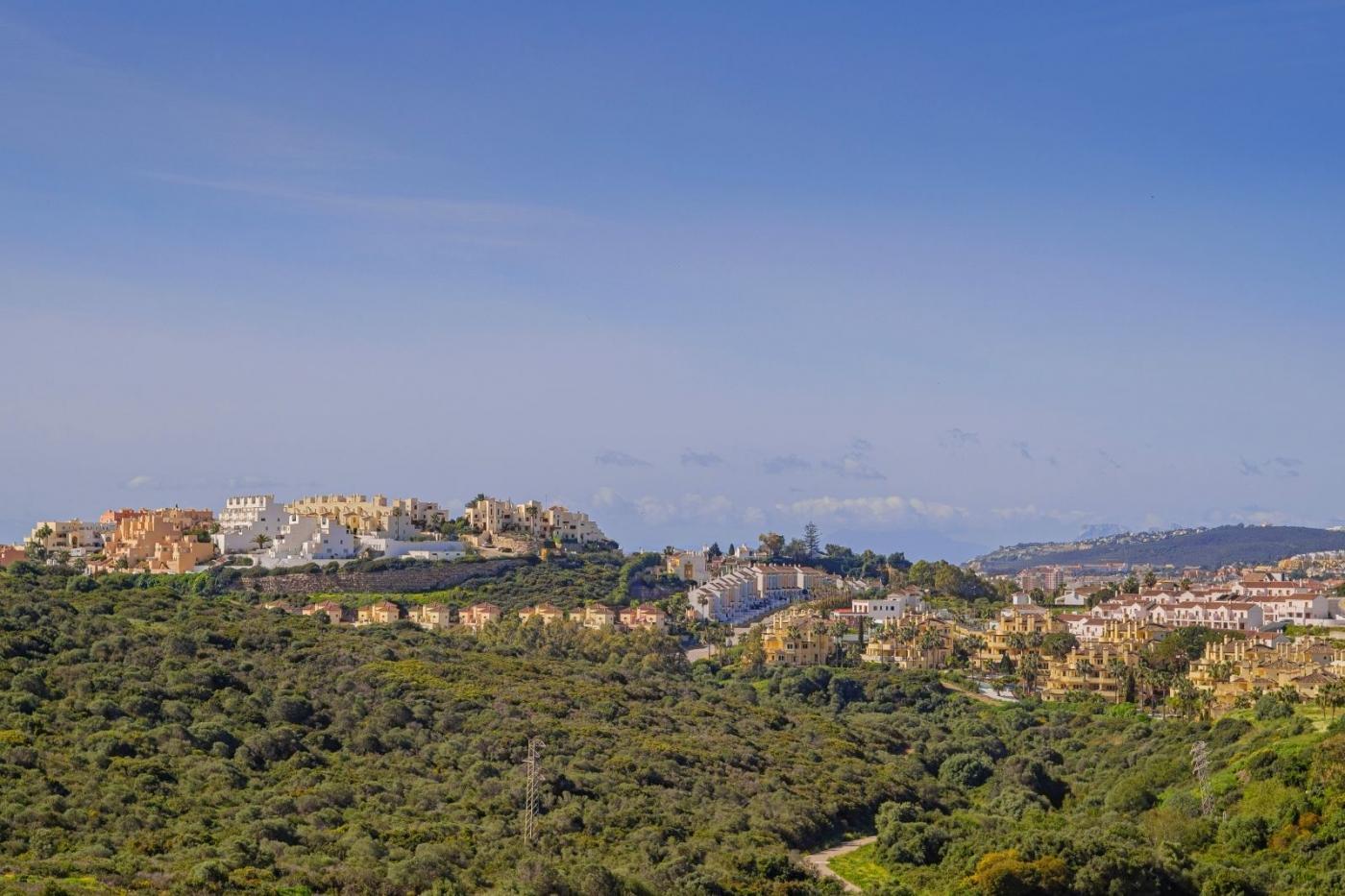 Apartment in Casares - view 1