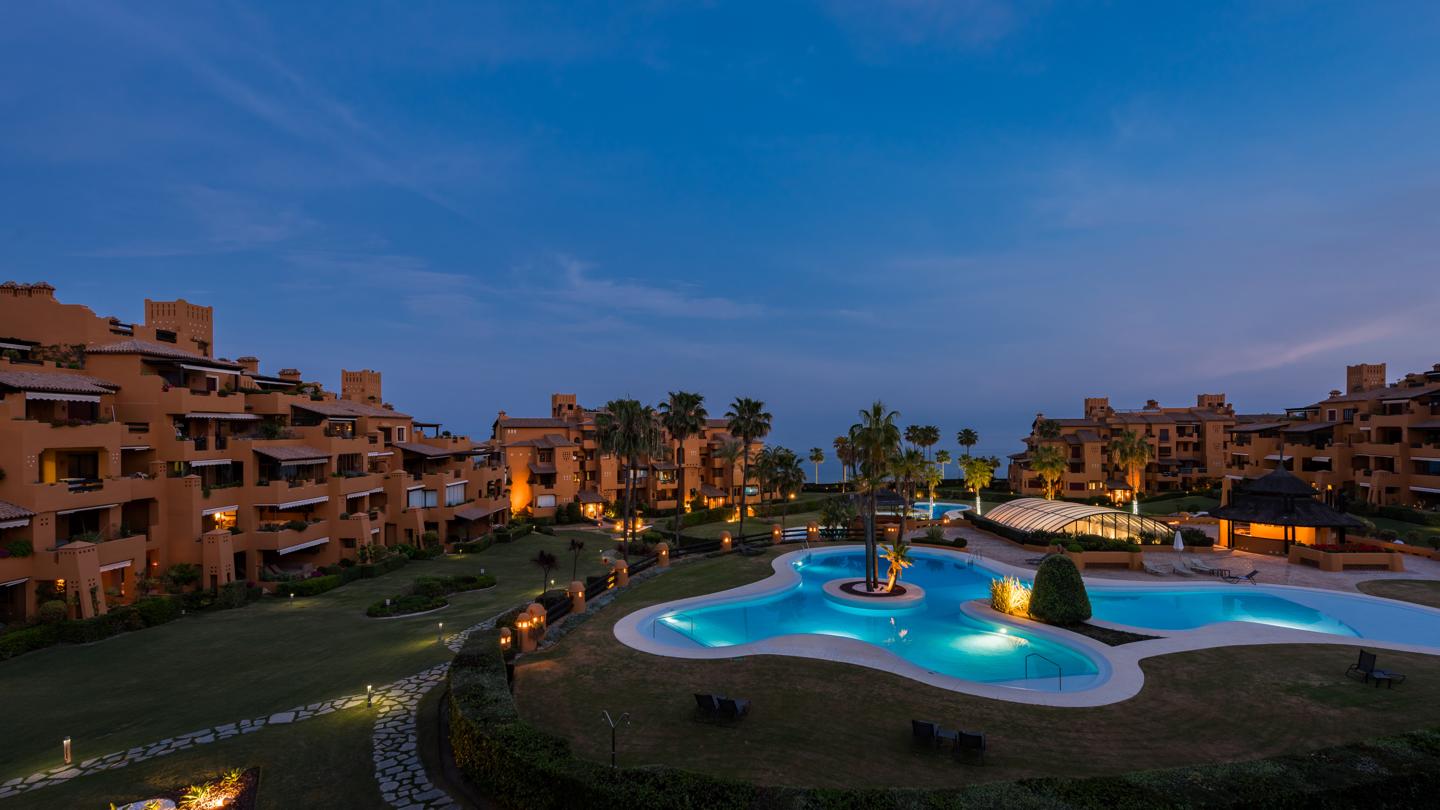 Apartment in Estepona - view 1