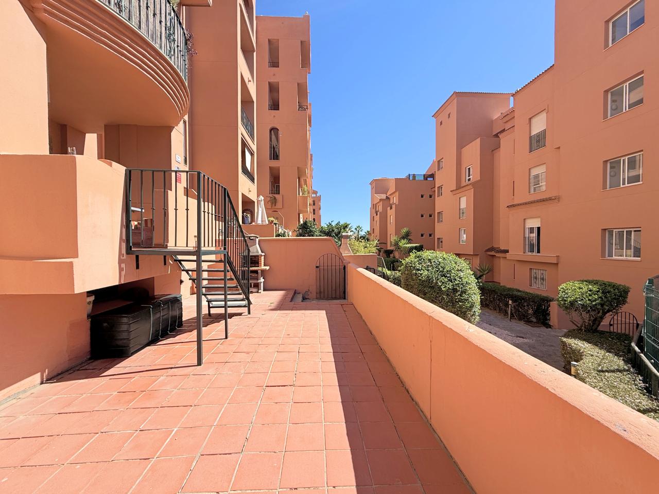 Apartment in Manilva - view 1