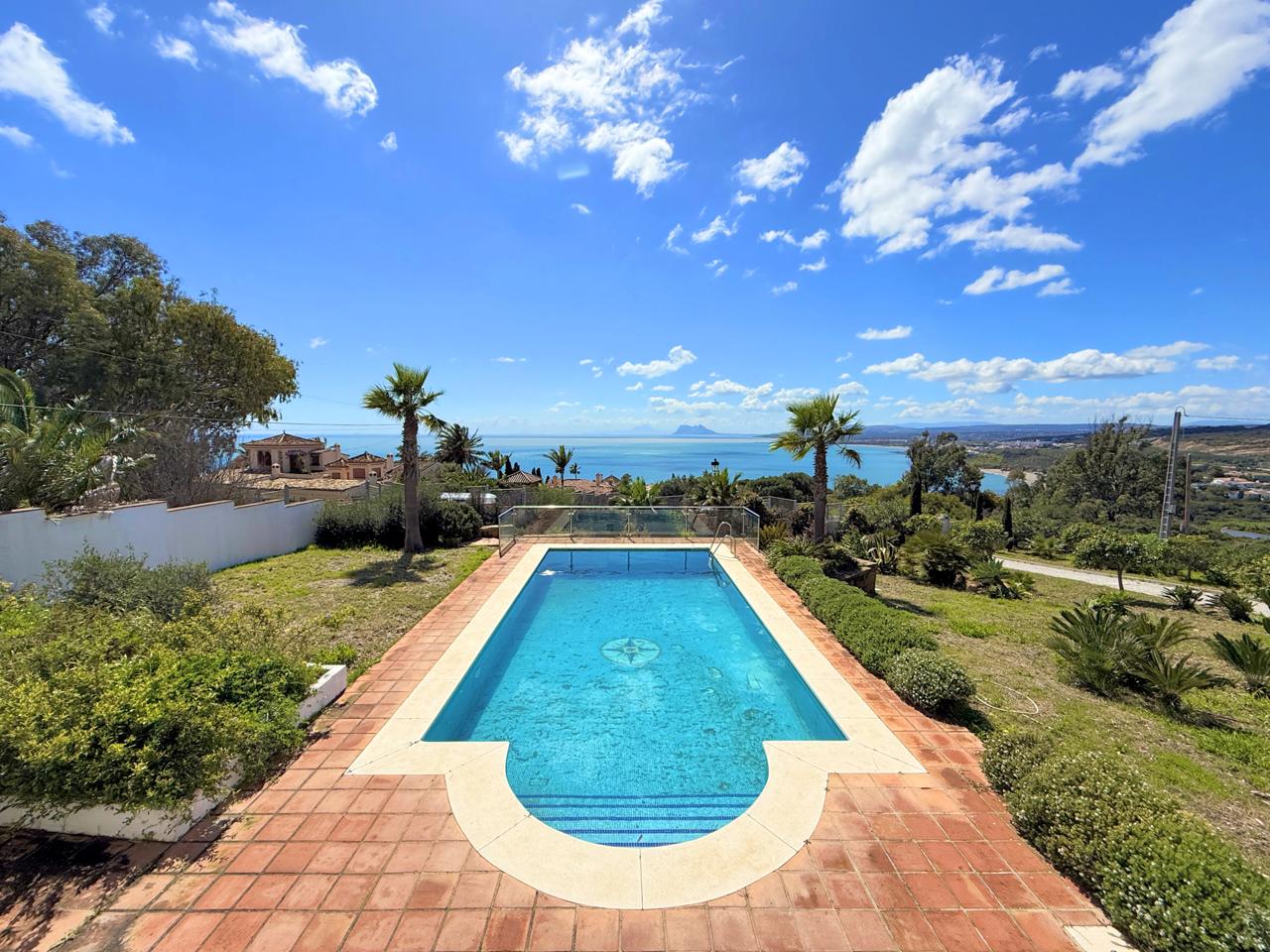 Villa in Manilva - view 1