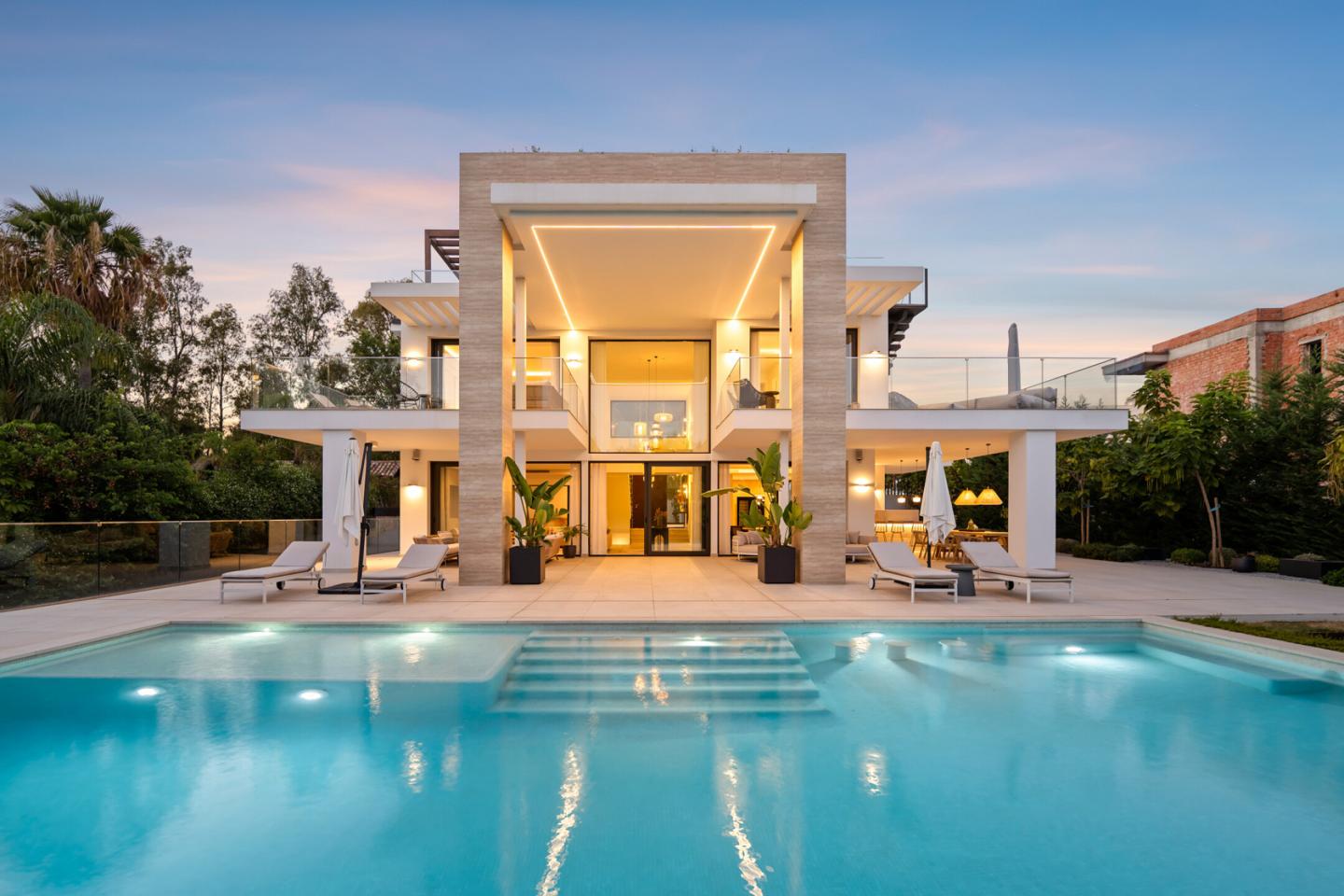 Villa in Marbella - view 1