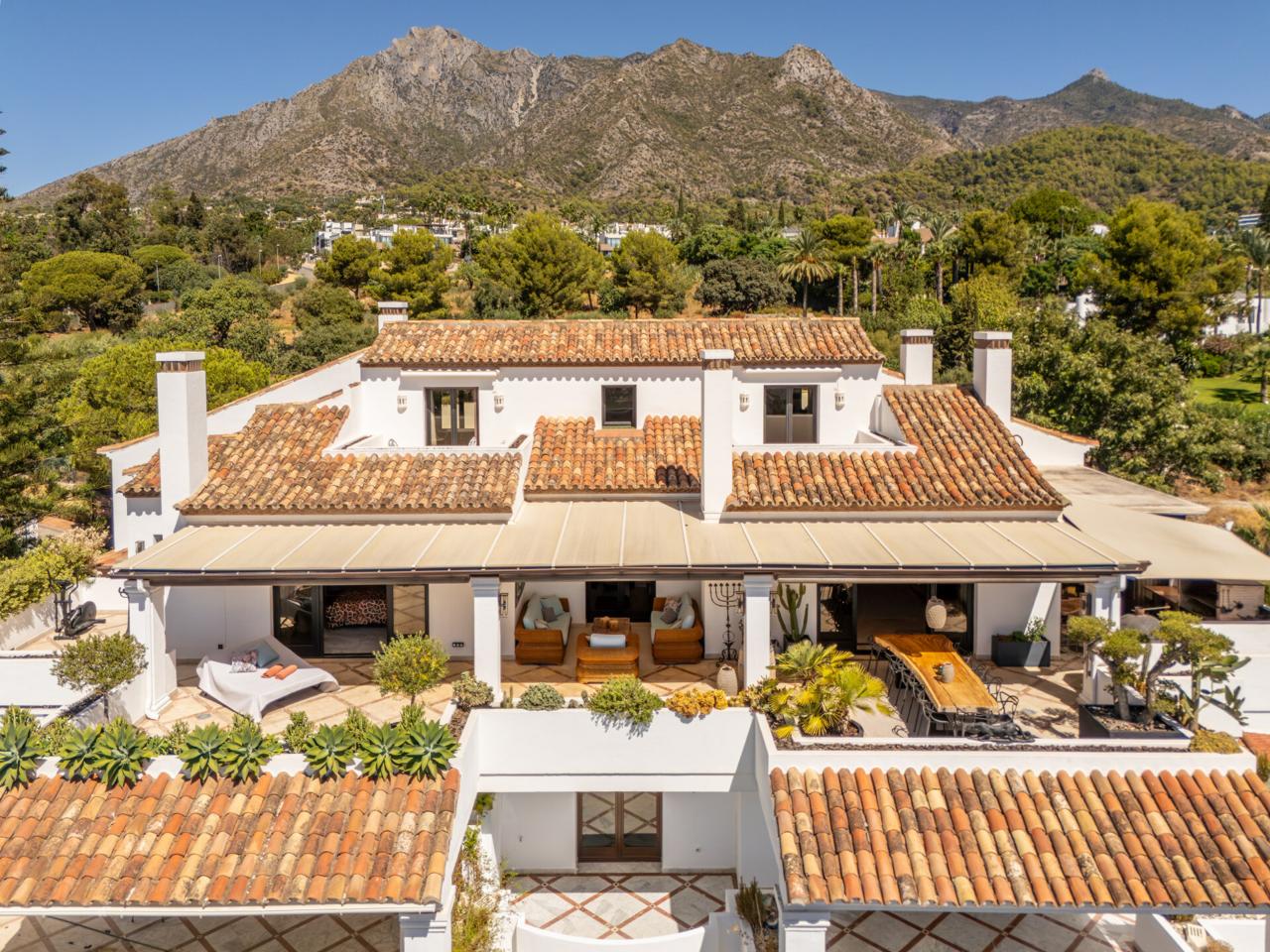 Penthouse in Marbella - view 1