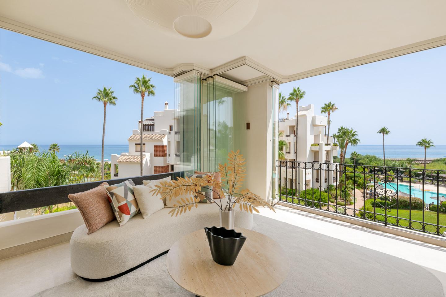 Apartment in Guadalmansa - view 1