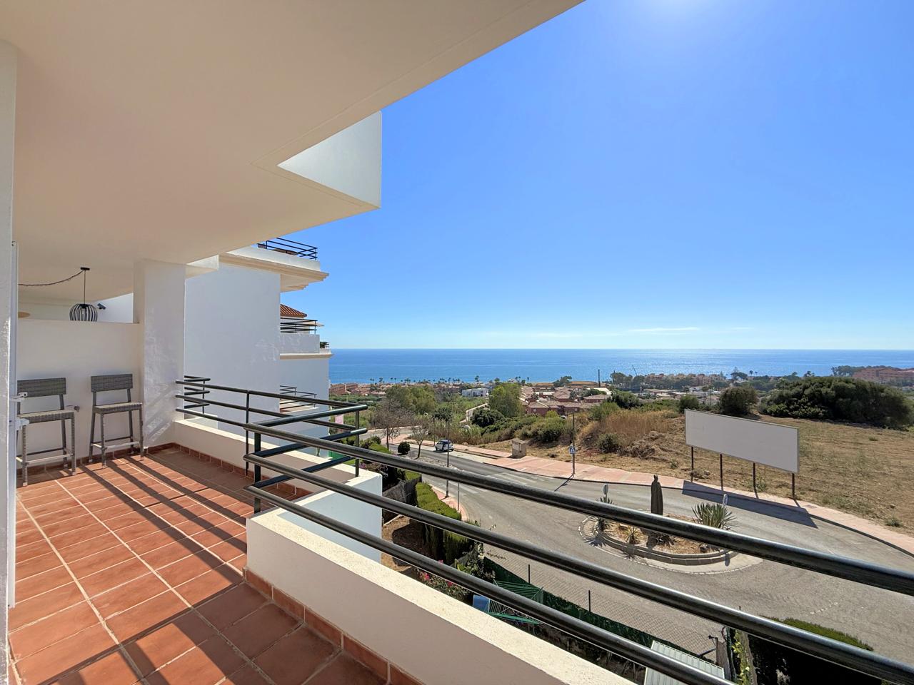 Apartment in La Duquesa - view 1