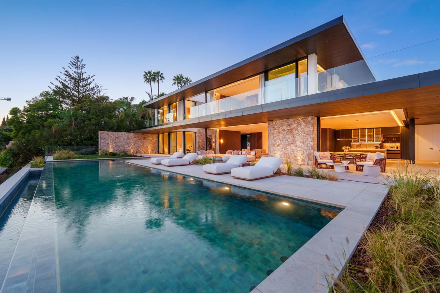 House in Urbanizacion la Heredia - view 1