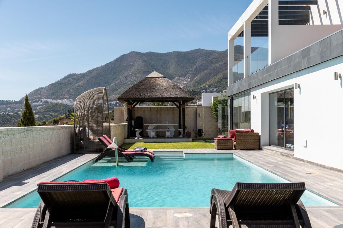 Villa in Mijas Costa - view 1