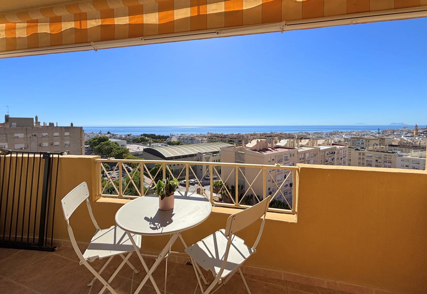 Apartment in Estepona - view 1