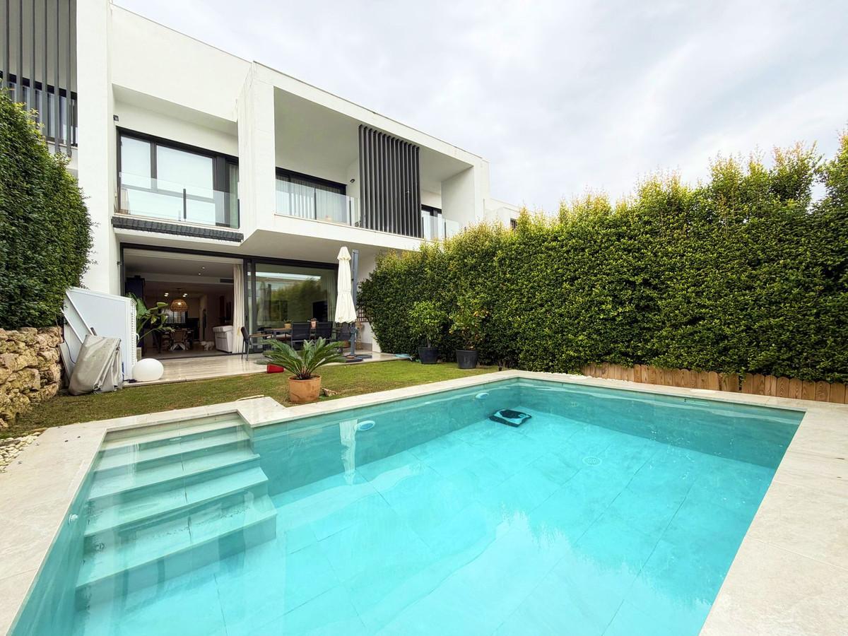 House in San Roque - view 1