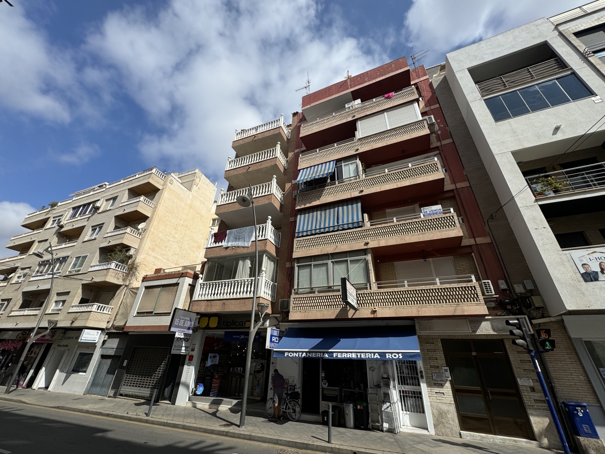House in Alicante - view 1