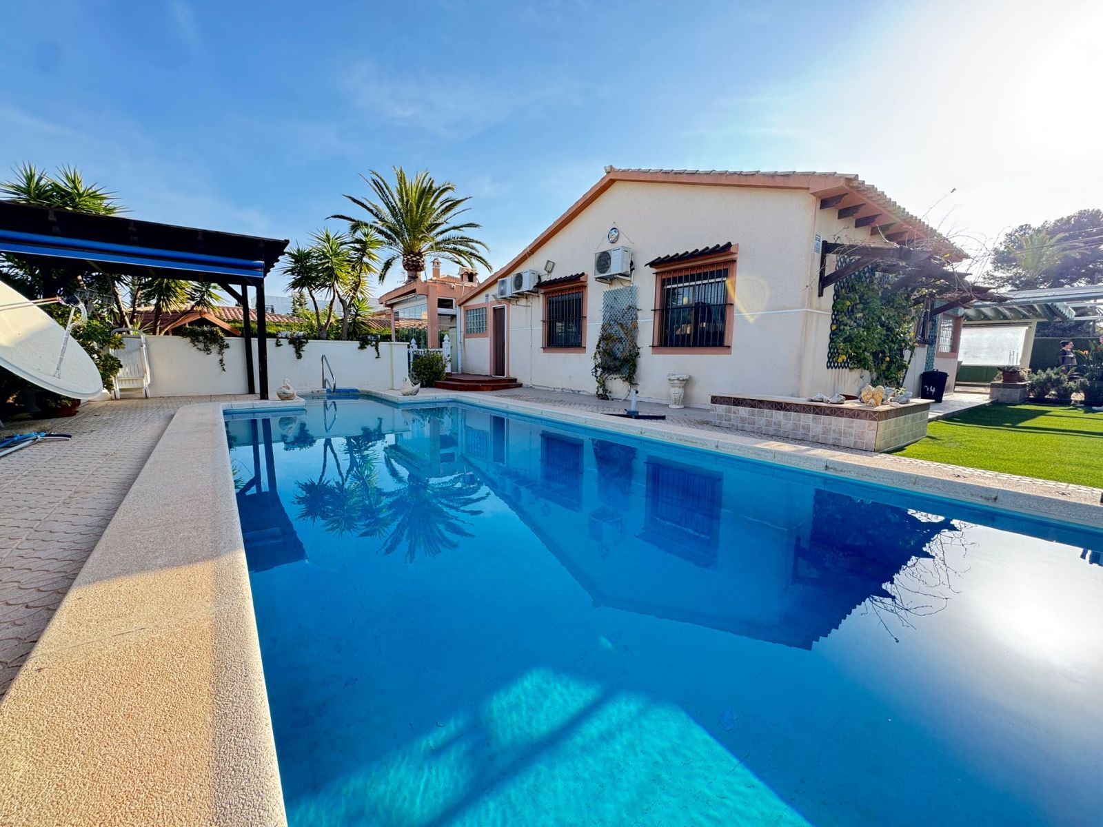 House in Alicante - view 1