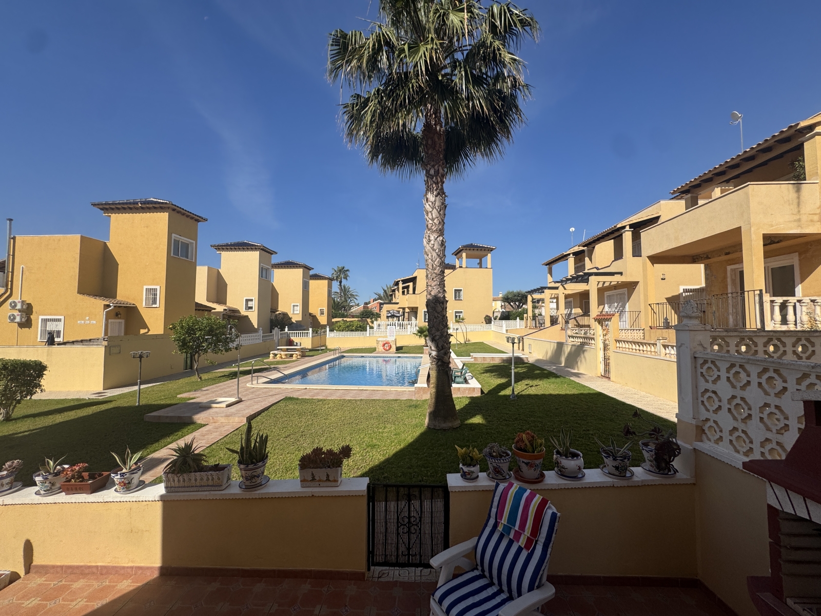 Villa in Villamartin - view 1
