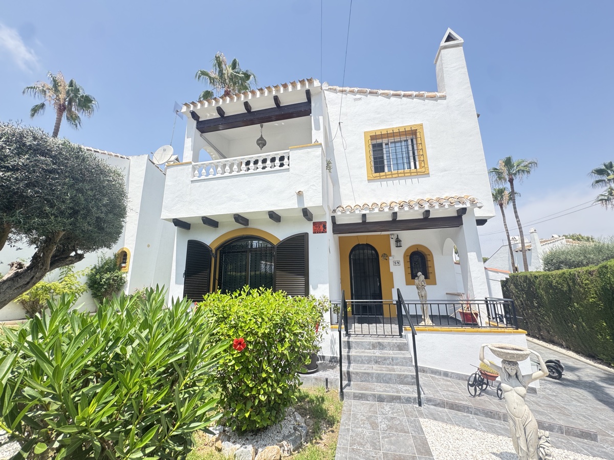 House in Villamartin de Villadiego - view 1