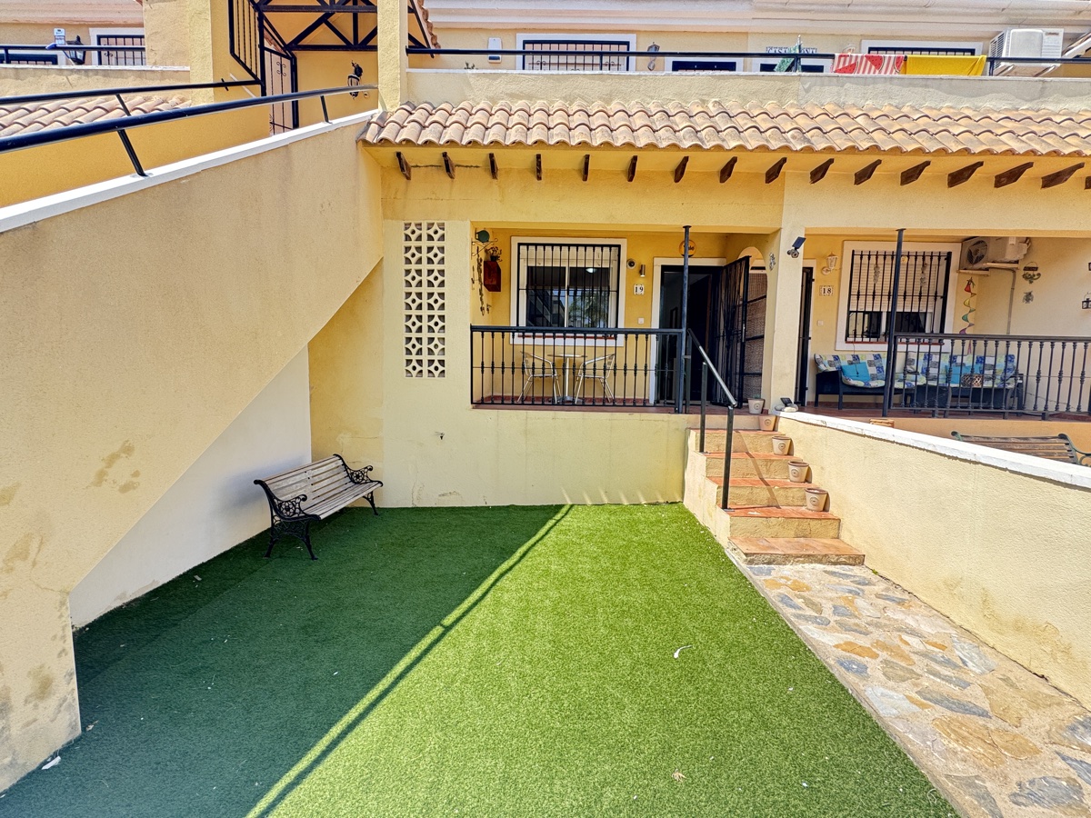 House in Villamartin - view 1