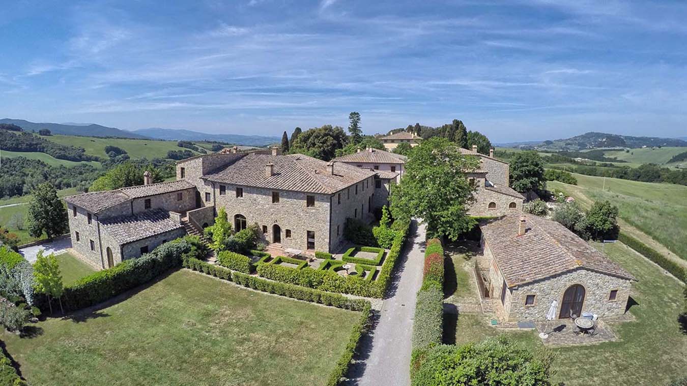 House in Volterra - view 1