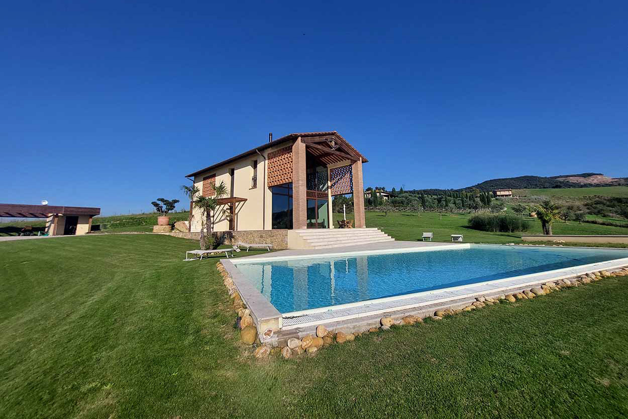 House in Montaione - view 1