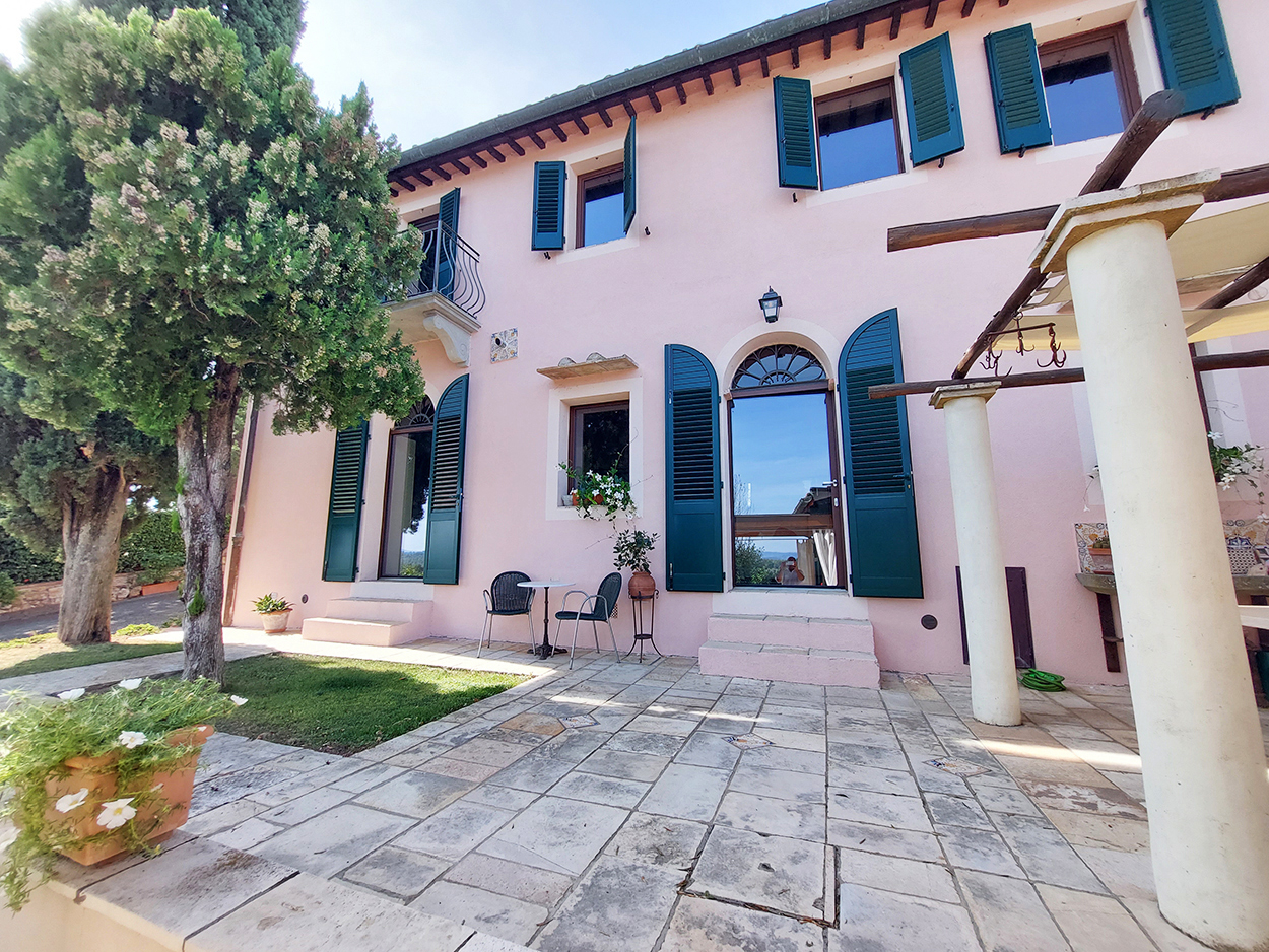 House in San Benedetto del Tronto - view 1