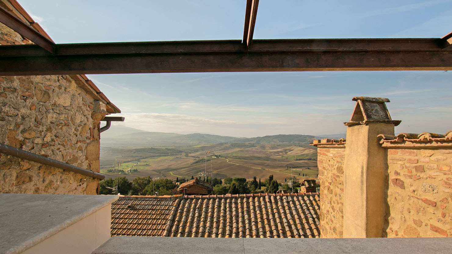 House in Pienza - view 1