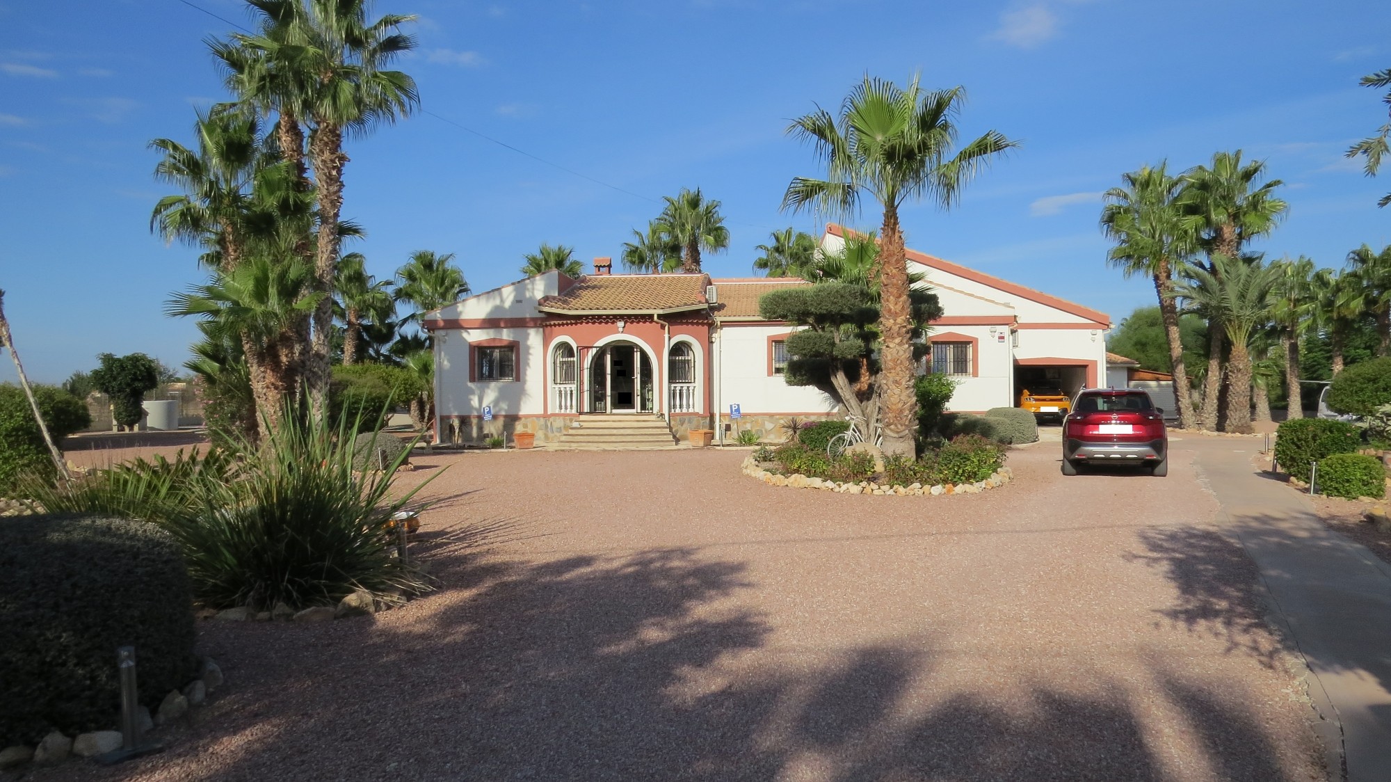 Villa in Alicante - view 1