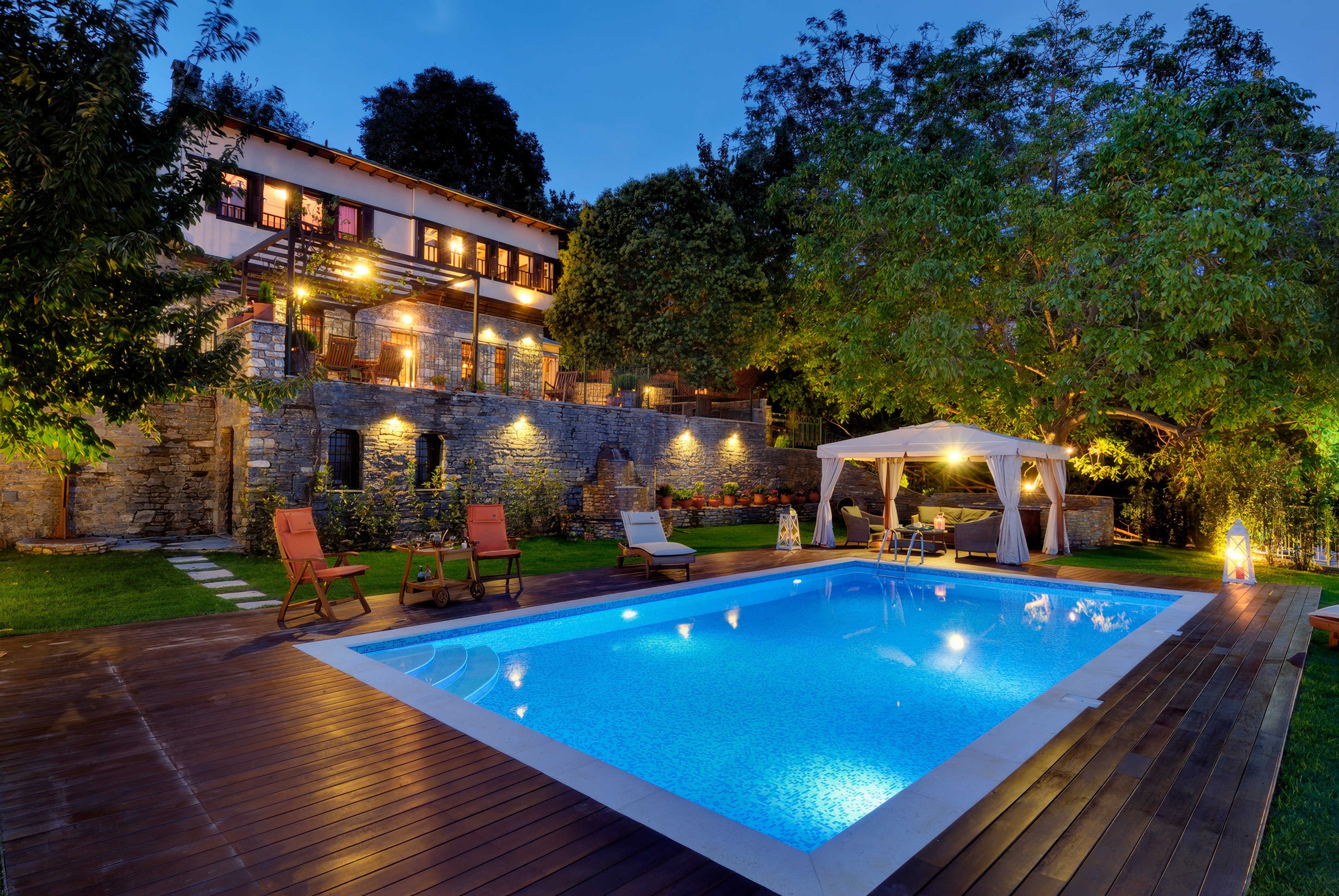 Villa in Milies - view 1