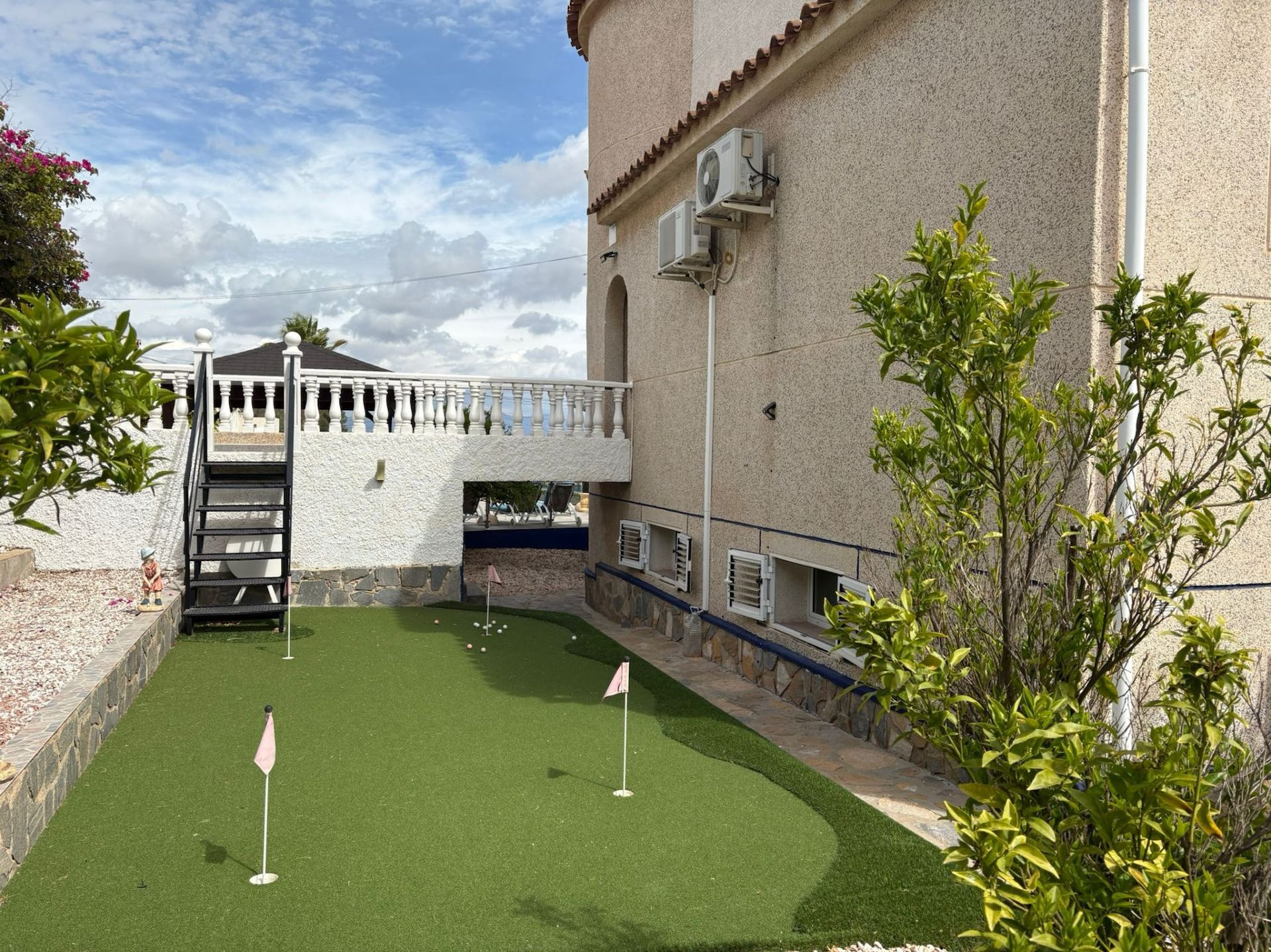 House in Algorfa - view 1