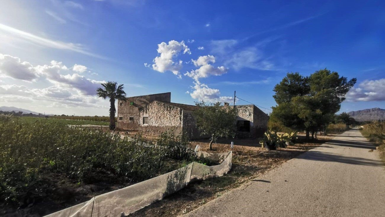 House in Alicante - view 1